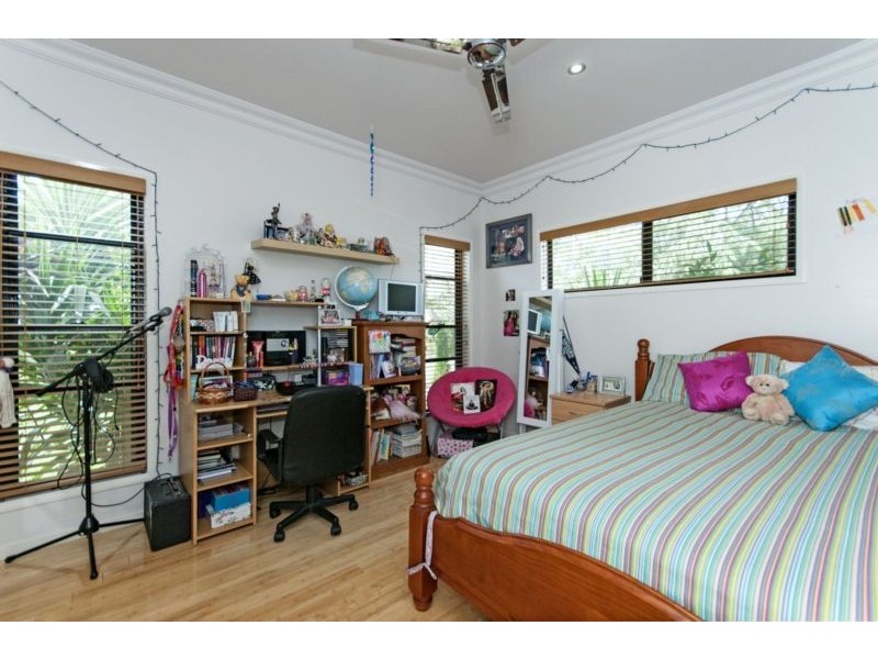 9 John Court, Cotswold Hills QLD 4350