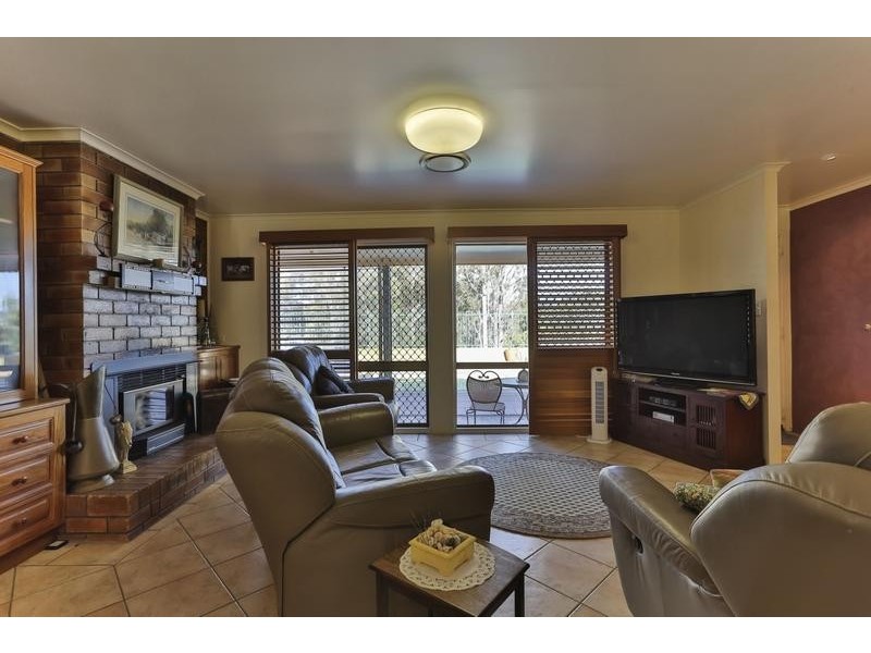 20 Warrigal Road, Helidon QLD 4344