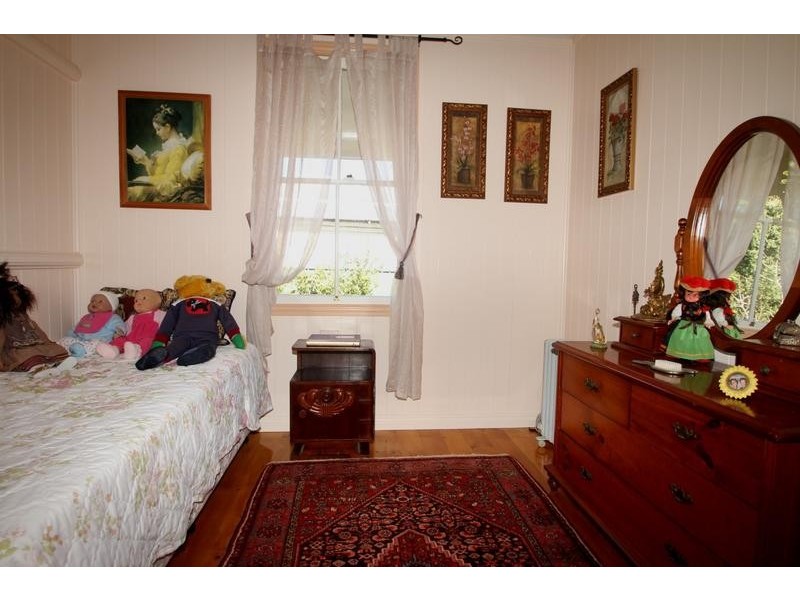 57 Gordon Avenue, Newtown QLD 4350