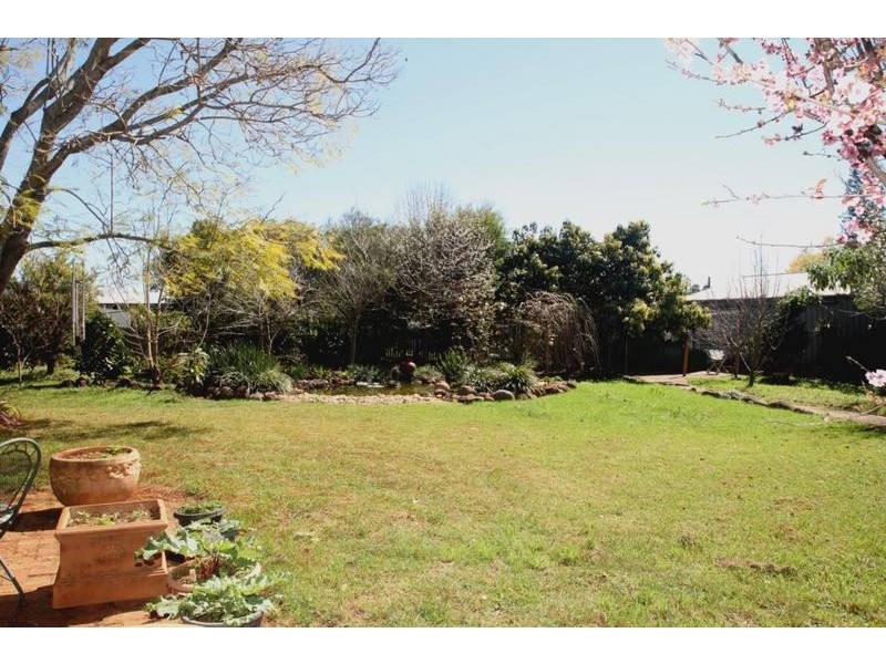 57 Gordon Avenue, Newtown QLD 4350