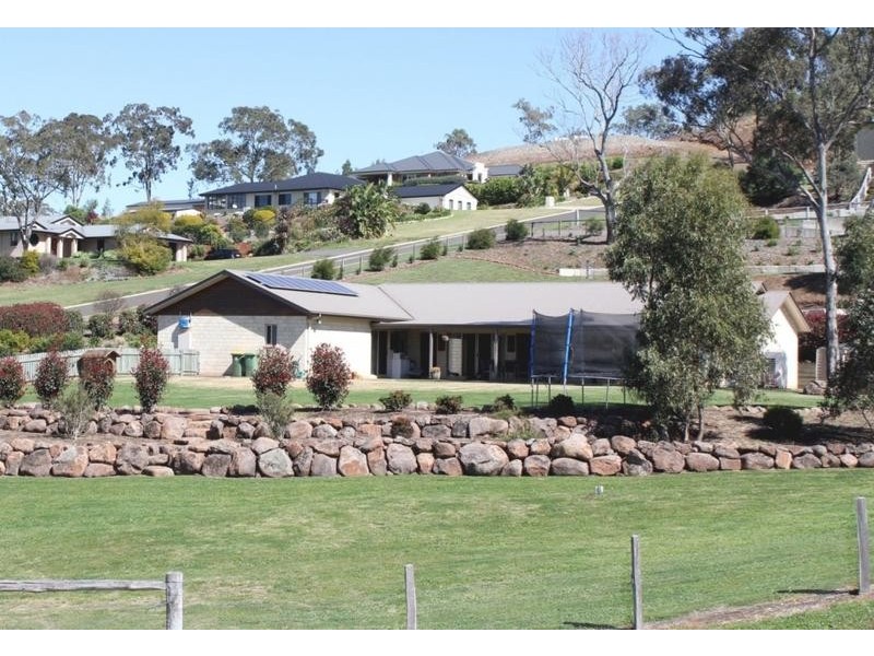 18 Fawn Grove Drive, Glenvale QLD 4350