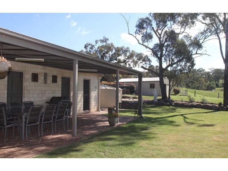 18 Fawn Grove Drive, Glenvale QLD 4350