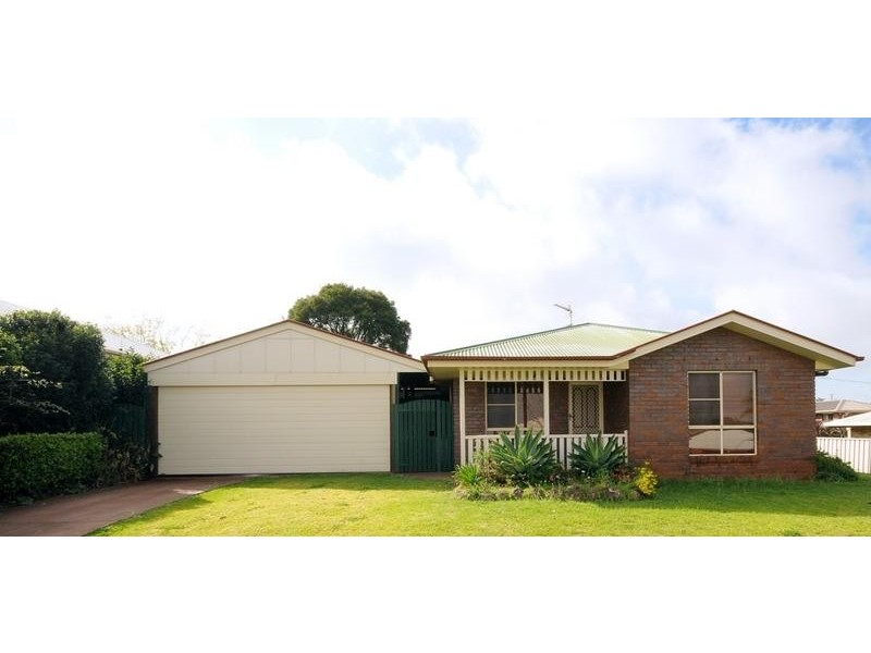 12 Evergreen Court, Glenvale QLD 4350