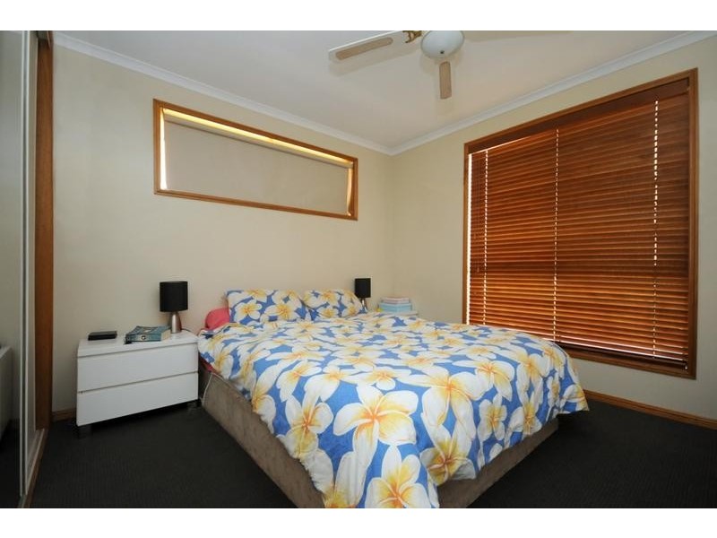 12 Evergreen Court, Glenvale QLD 4350