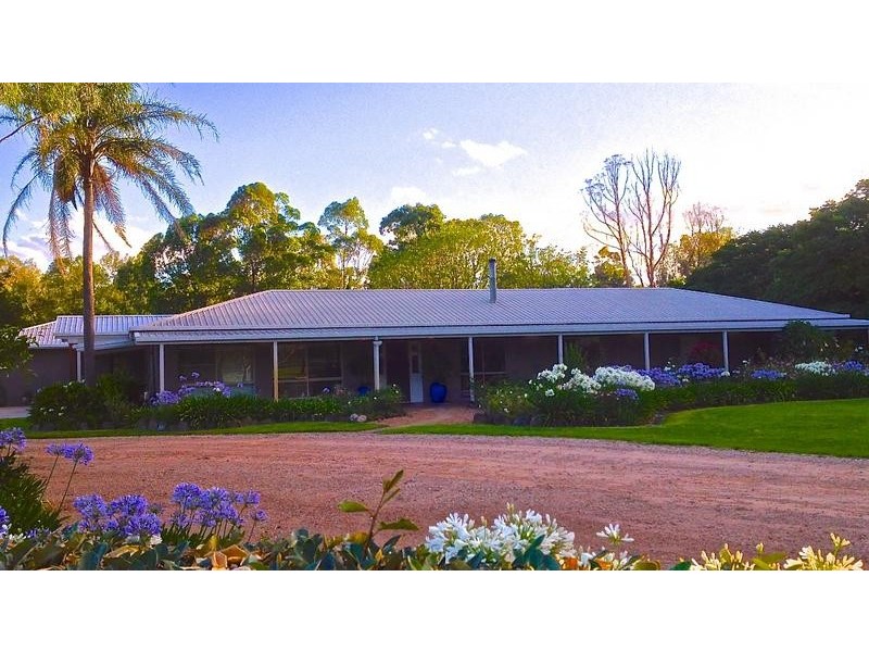 32 McCanns Road, Murphys Creek QLD 4352