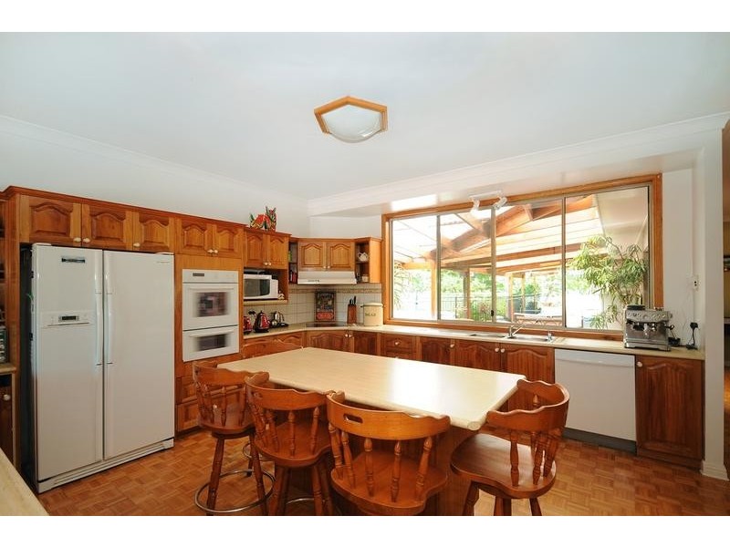 32 McCanns Road, Murphys Creek QLD 4352