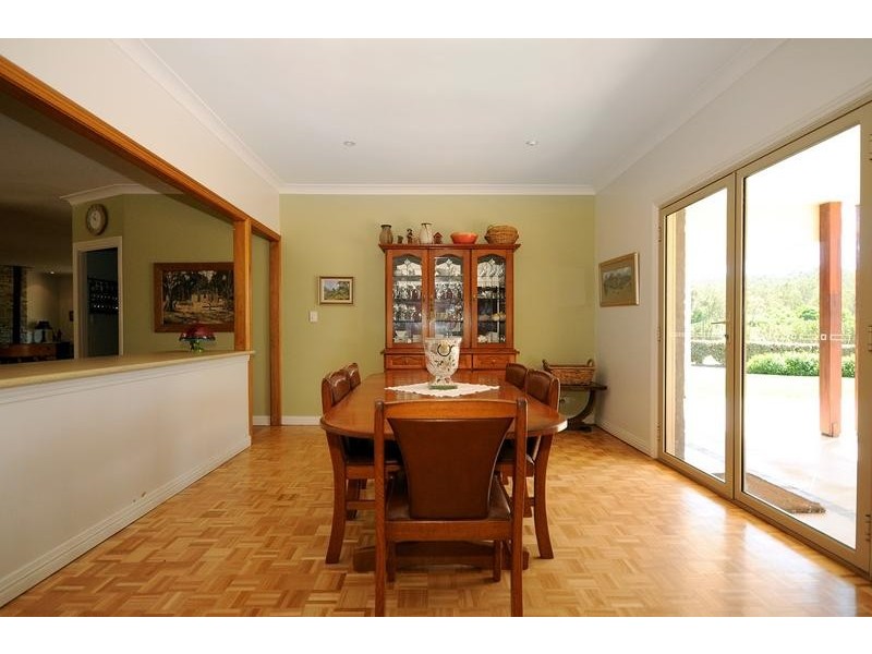 32 McCanns Road, Murphys Creek QLD 4352
