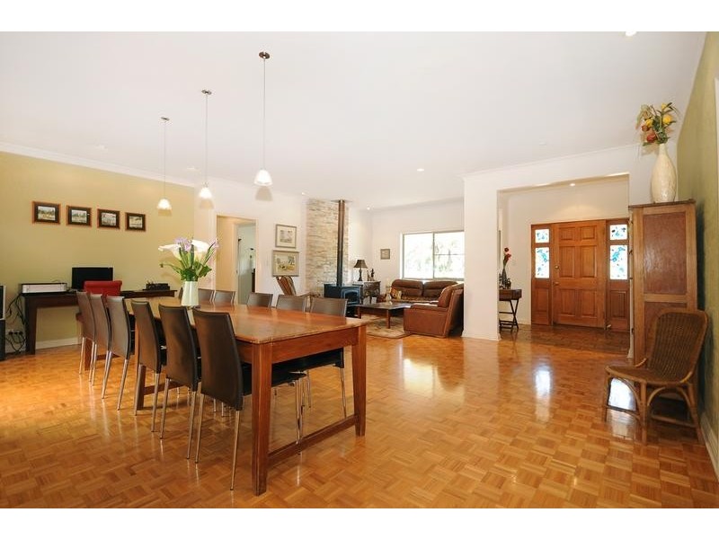 32 McCanns Road, Murphys Creek QLD 4352