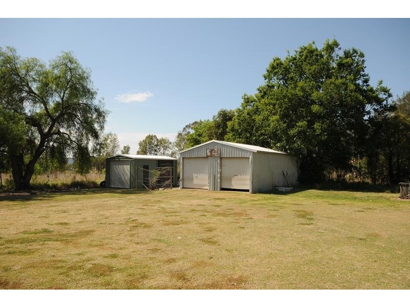 32 McCanns Road, Murphys Creek QLD 4352