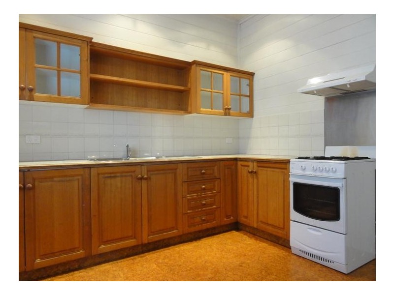 1 Warren Street, East Toowoomba QLD 4350