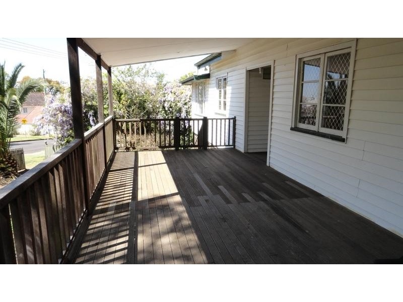 2 BOYCE COURT, East Toowoomba QLD 4350