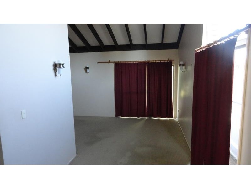 17 Claire Street, Centenary Heights QLD 4350