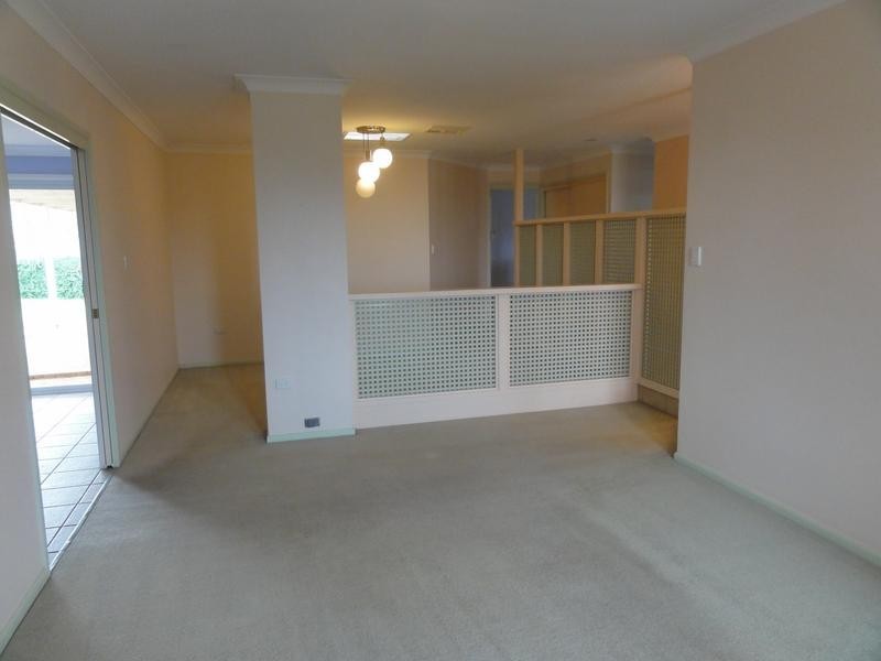 15 Blue Gum Drive, Newtown QLD 4350