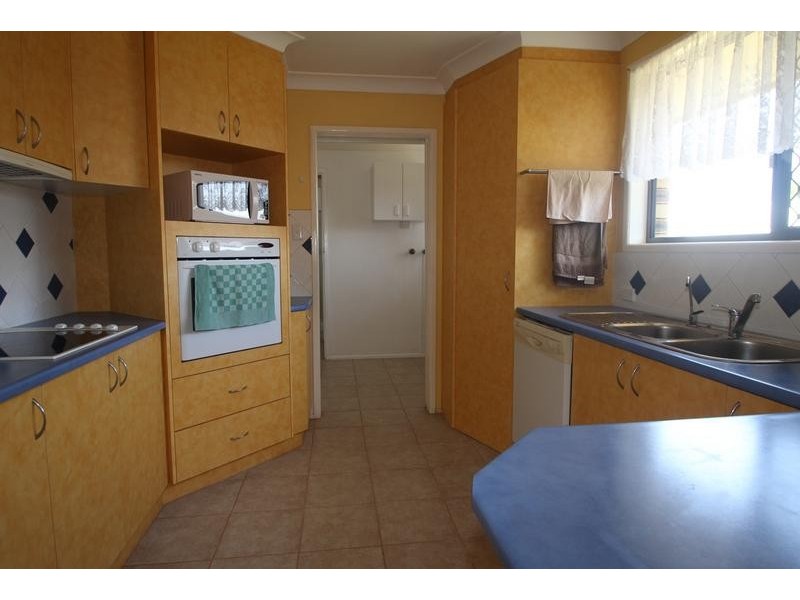 18 Trousdell Court, Rockville QLD 4350