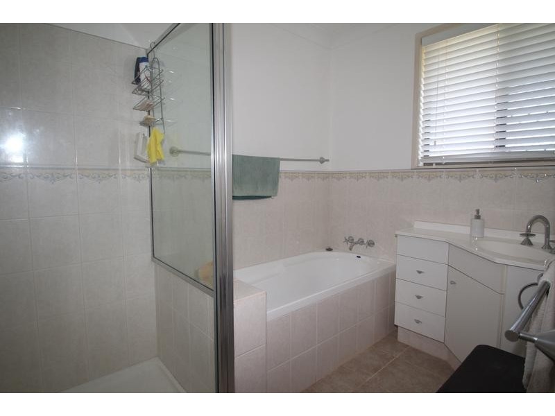 18 Trousdell Court, Rockville QLD 4350