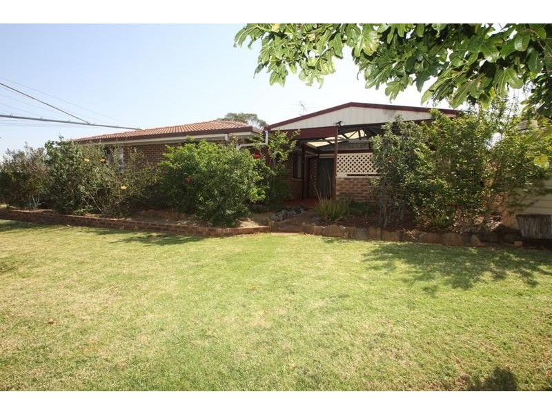 18 Trousdell Court, Rockville QLD 4350