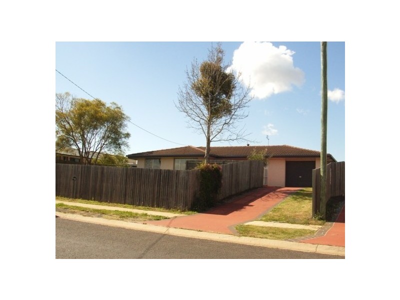 22 Spencer Street, Harristown QLD 4350