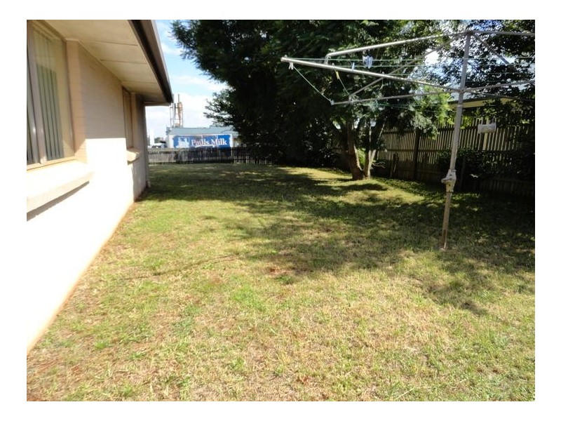 22 Spencer Street, Harristown QLD 4350