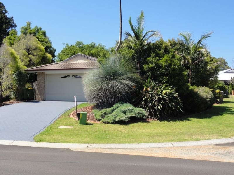 2 Sweetapple Crescent, Centenary Heights QLD 4350