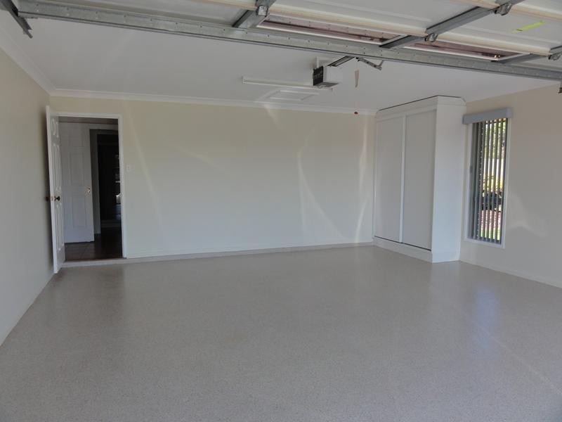 2 Sweetapple Crescent, Centenary Heights QLD 4350