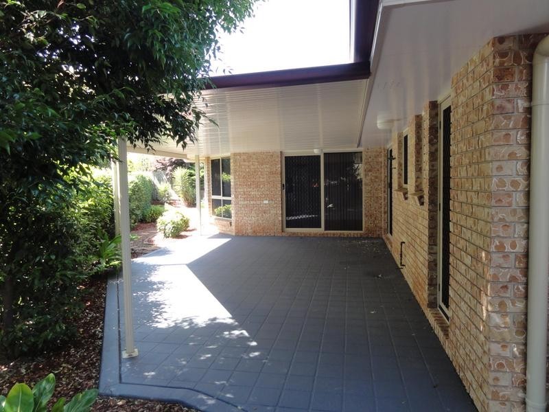 2 Sweetapple Crescent, Centenary Heights QLD 4350