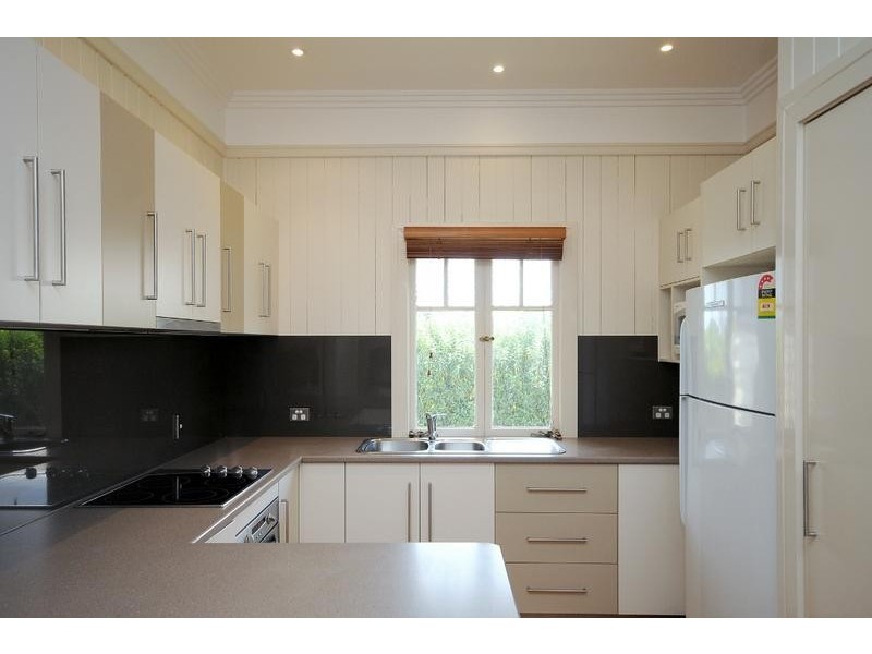 37 Drayton Road, Harristown QLD 4350