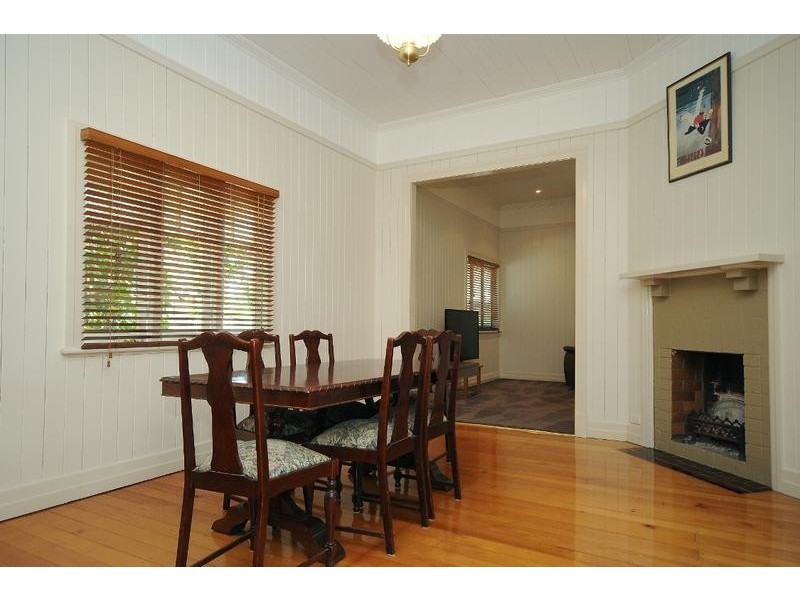 37 Drayton Road, Harristown QLD 4350