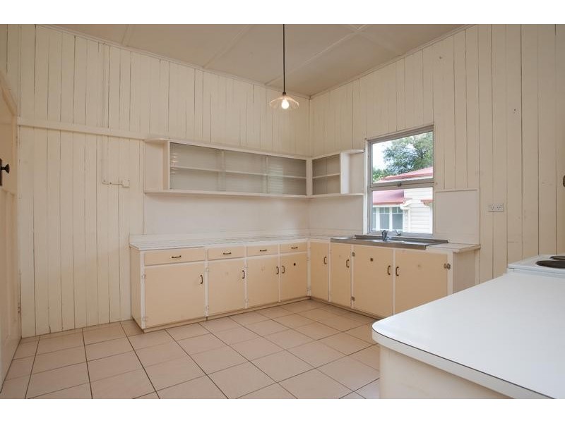 127 Mackenzie Street, East Toowoomba QLD 4350