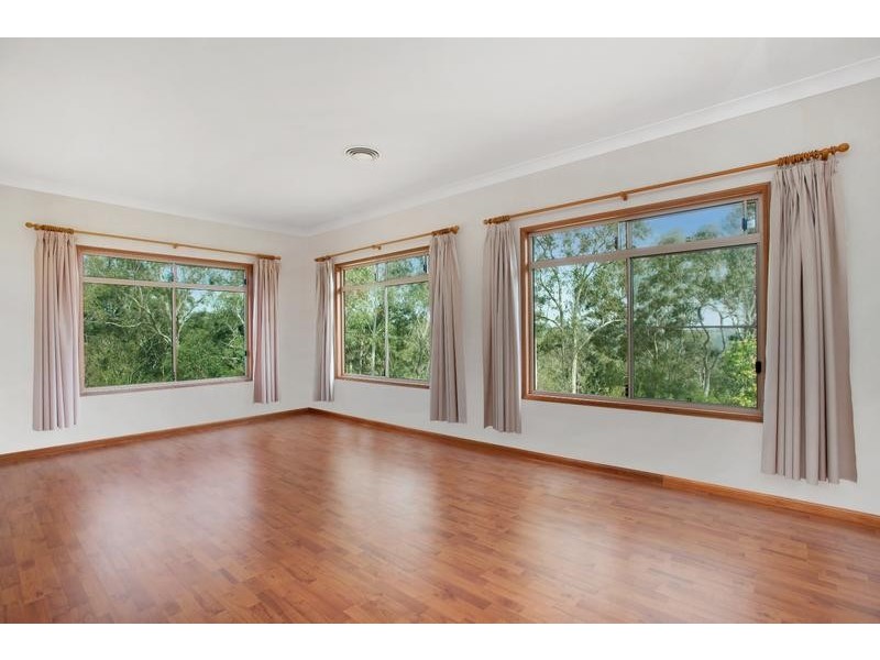 26 Dippel Street, Middle Ridge QLD 4350