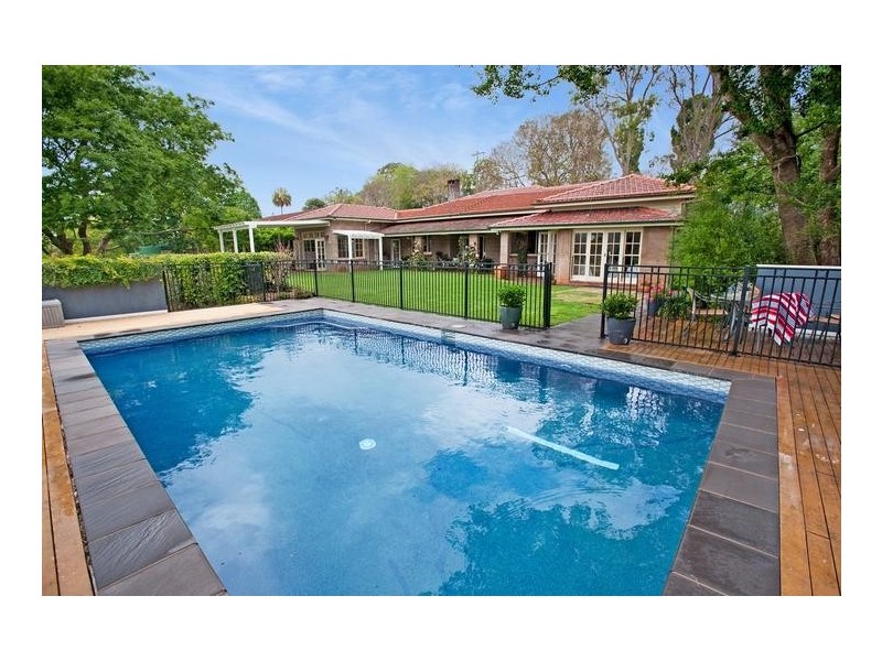 5 Bridge Street, Mount Lofty QLD 4350