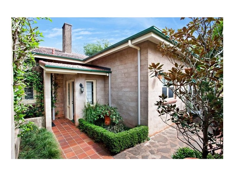 5 Bridge Street, Mount Lofty QLD 4350