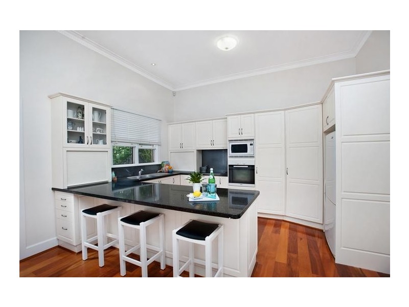 5 Bridge Street, Mount Lofty QLD 4350