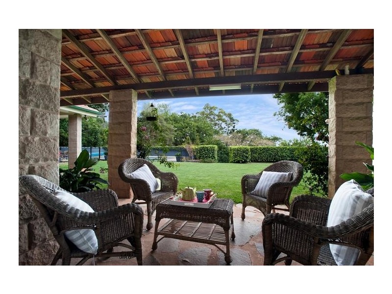 5 Bridge Street, Mount Lofty QLD 4350