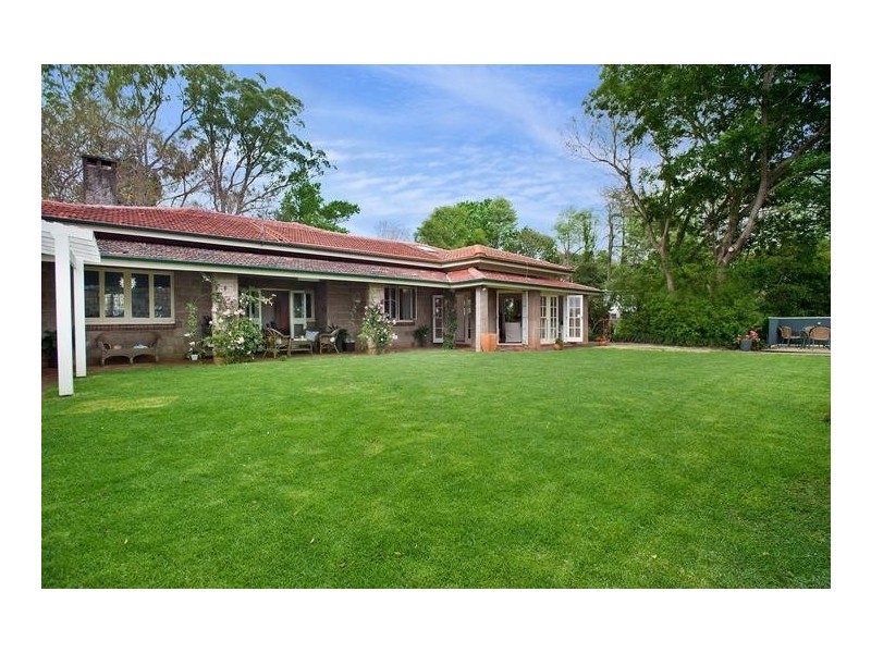 5 Bridge Street, Mount Lofty QLD 4350