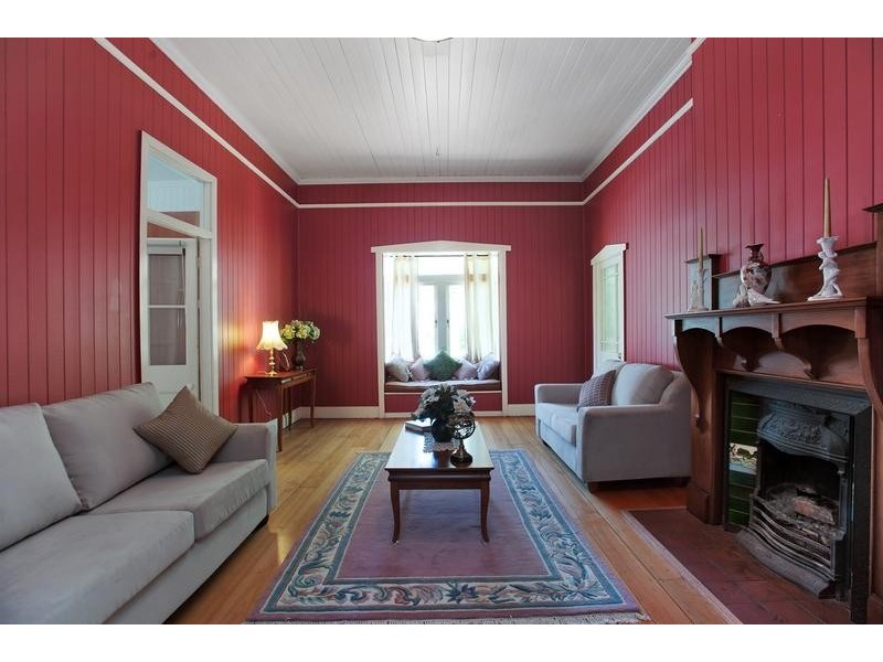 1 Hughes Street, Centenary Heights QLD 4350