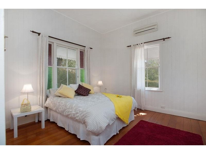 1 Hughes Street, Centenary Heights QLD 4350