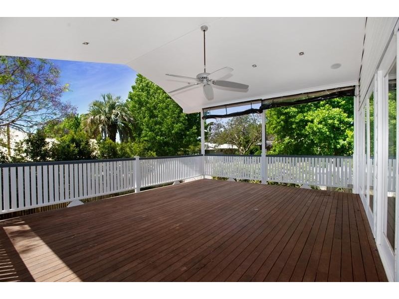 1 Hughes Street, Centenary Heights QLD 4350