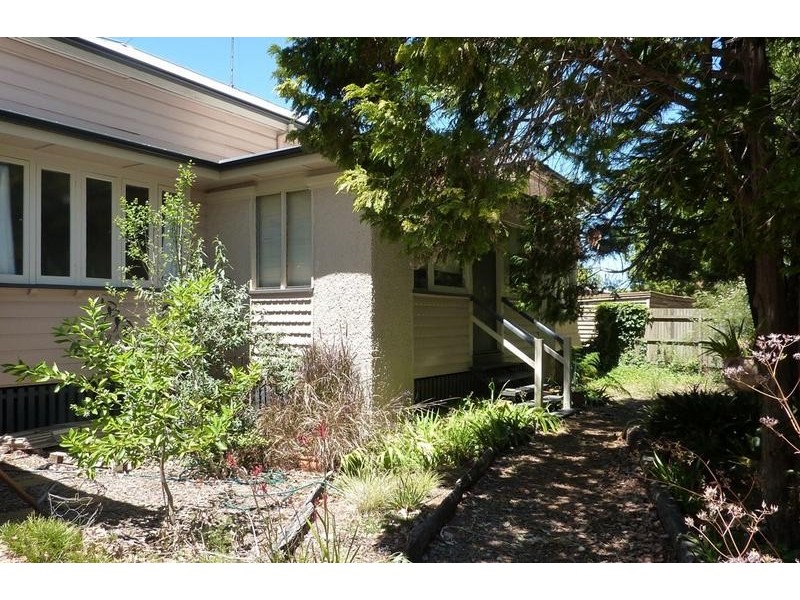 116 Hume Street, East Toowoomba QLD 4350
