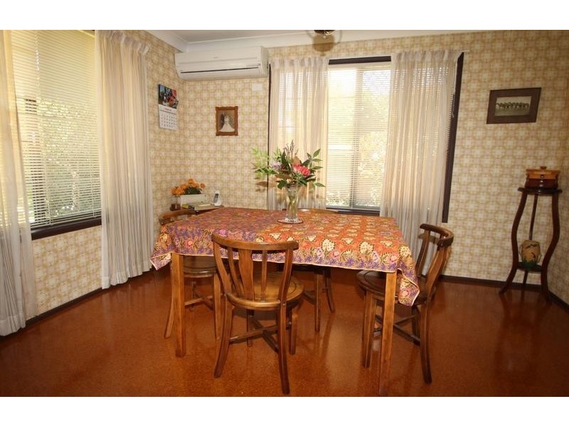 10 Bischof Street, Wilsonton Heights QLD 4350