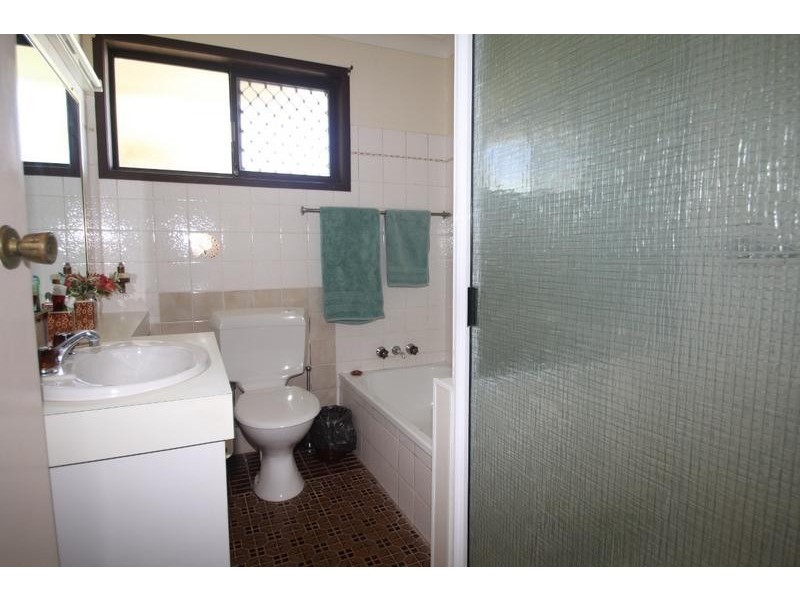 10 Bischof Street, Wilsonton Heights QLD 4350