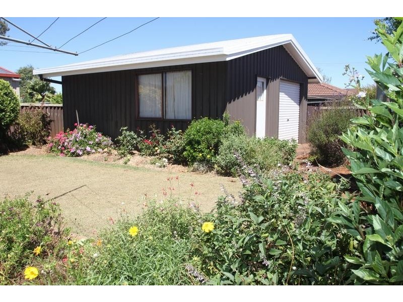 10 Bischof Street, Wilsonton Heights QLD 4350