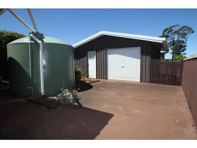 10 Bischof Street, Wilsonton Heights QLD 4350