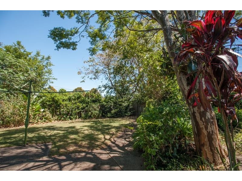11a Curzon Street, Mount Lofty QLD 4350