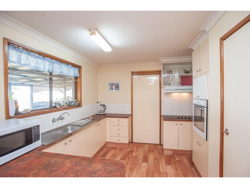 242 Taylor Street, Newtown QLD 4350