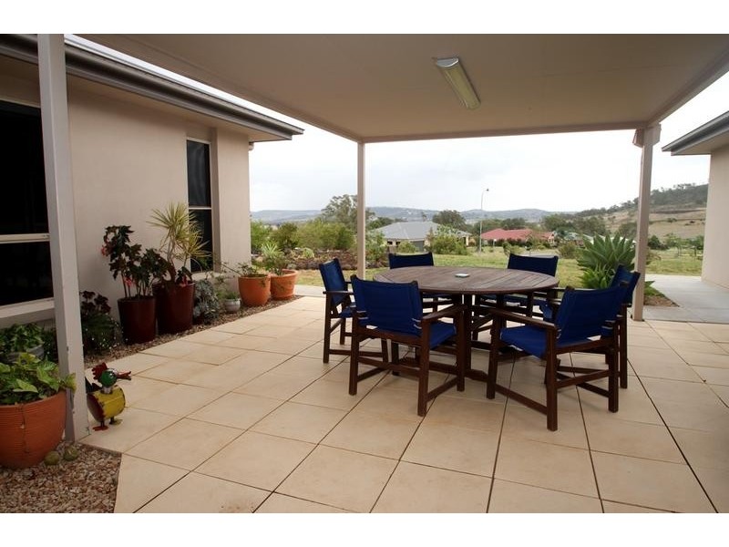 1 Ella Court, Cotswold Hills QLD 4350