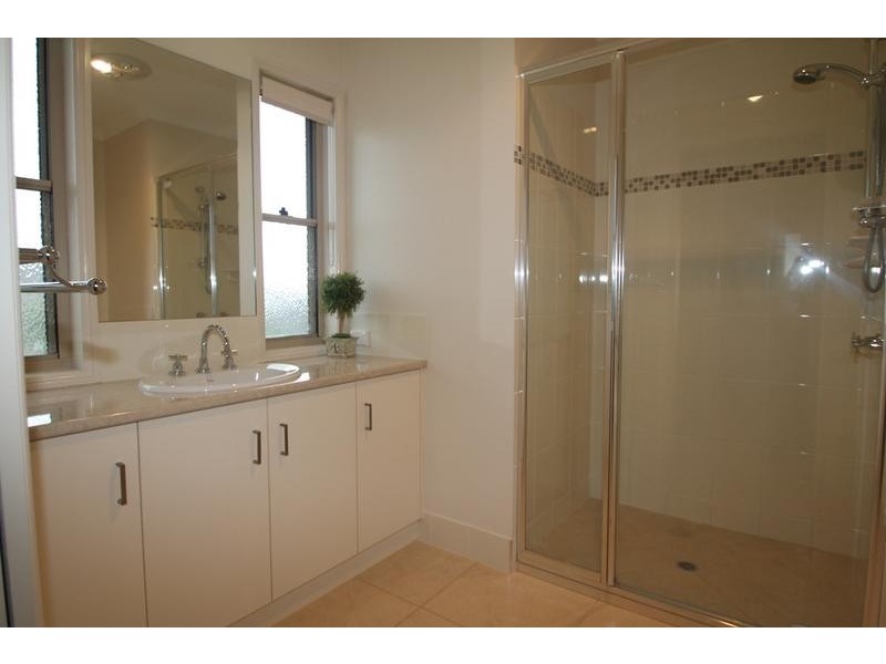 1 Ella Court, Cotswold Hills QLD 4350