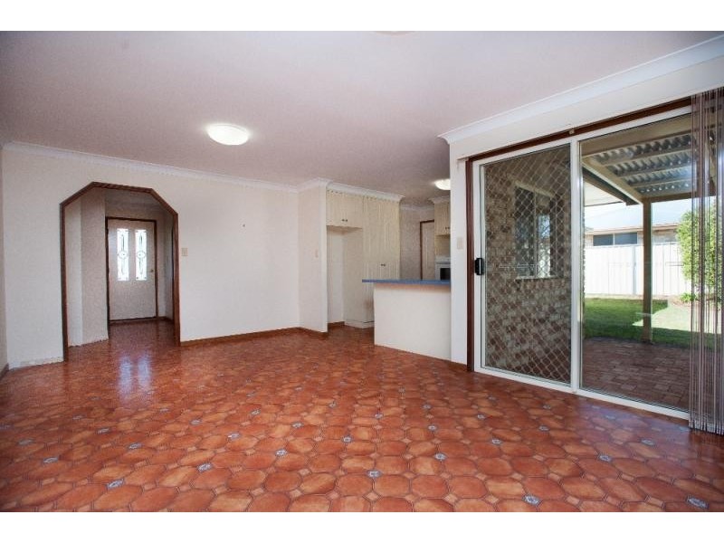 12 Willmington Court, Middle Ridge QLD 4350