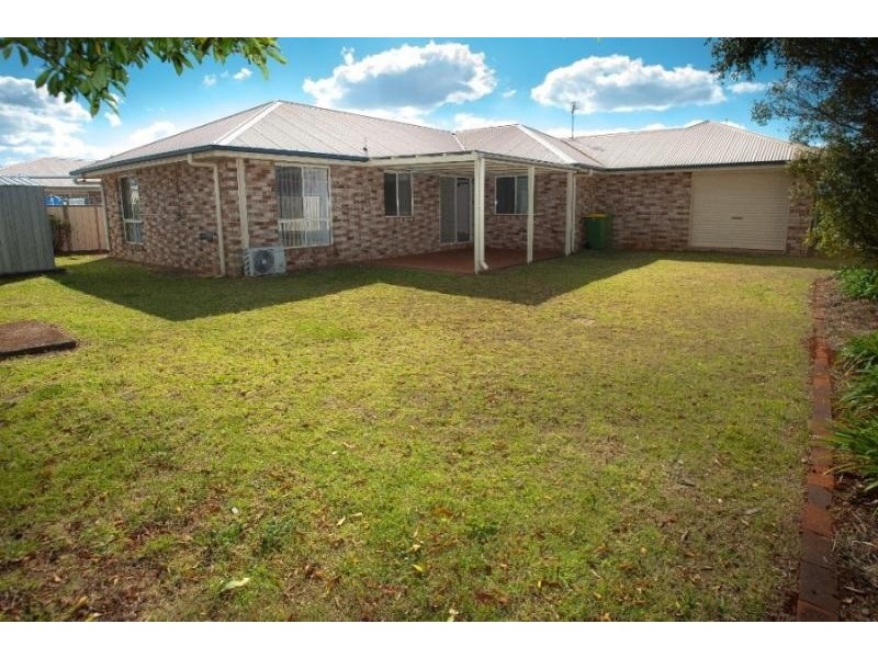 12 Willmington Court, Middle Ridge QLD 4350