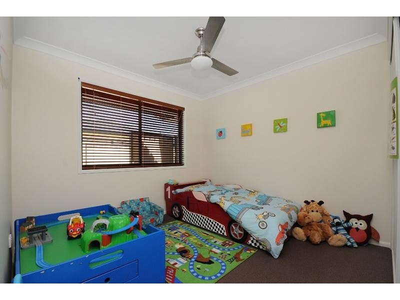 17 Thomas Street, Cambooya QLD 4358