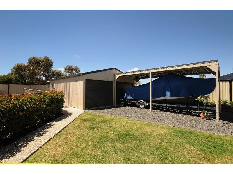 17 Thomas Street, Cambooya QLD 4358